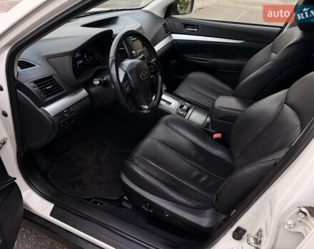 Субару Аутбек, об'ємом двигуна 2 л та пробігом 165 тис. км за 13900 $, фото 20 на Automoto.ua