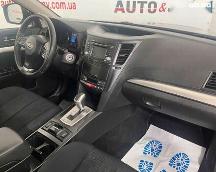 Субару Аутбек, об'ємом двигуна 2 л та пробігом 180 тис. км за 11150 $, фото 16 на Automoto.ua