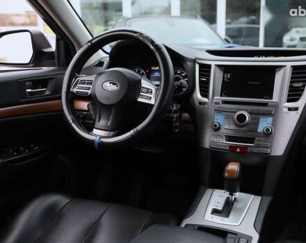 Субару Аутбек, объемом двигателя 2.5 л и пробегом 155 тыс. км за 12500 $, фото 10 на Automoto.ua