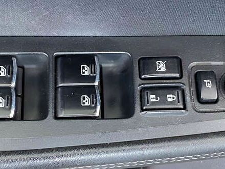 Субару Аутбек, об'ємом двигуна 2 л та пробігом 268 тис. км за 13750 $, фото 13 на Automoto.ua