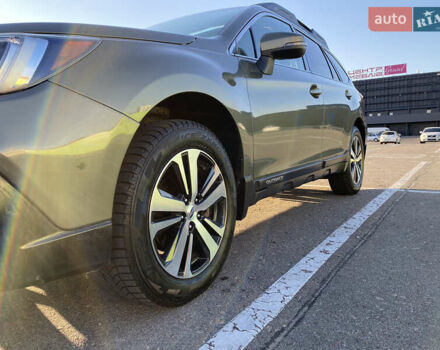 Субару Аутбек, объемом двигателя 2.5 л и пробегом 129 тыс. км за 20899 $, фото 6 на Automoto.ua