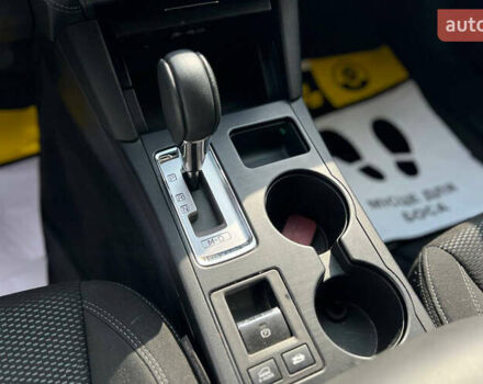 Субару Аутбек, объемом двигателя 2.5 л и пробегом 105 тыс. км за 20000 $, фото 13 на Automoto.ua