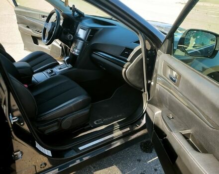 Субару Аутбек, об'ємом двигуна 2 л та пробігом 230 тис. км за 9500 $, фото 4 на Automoto.ua