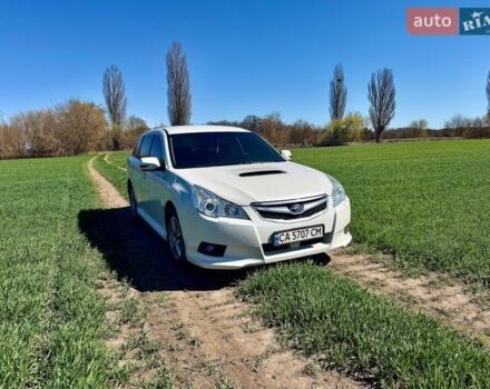 Субару Аутбек, объемом двигателя 2 л и пробегом 225 тыс. км за 9000 $, фото 1 на Automoto.ua