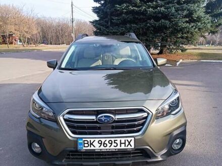 Субару Аутбек 2019 в Ровно на Automoto.ua Субару Аутбек, объемом двигателя 2.5 л и пробегом 52 тыс. км за 17999 $, фото 1 на Automoto.ua