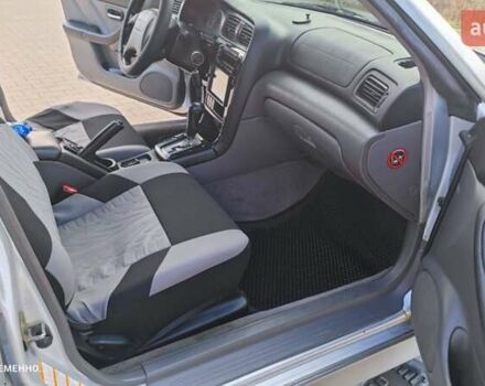 Субару Аутбек 2002 у Одесі на Automoto.ua Сірий Субару Аутбек, об'ємом двигуна 2.5 л та пробігом 330 тис. км за 4950 $, фото 17 на Automoto.ua