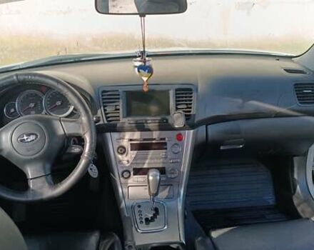 Серый Субару Аутбек, объемом двигателя 2.5 л и пробегом 308 тыс. км за 5300 $, фото 10 на Automoto.ua