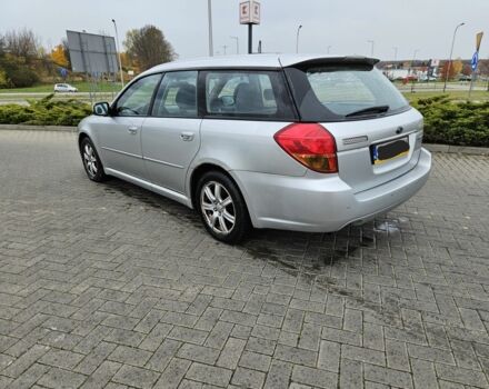 Серый Субару Аутбек, объемом двигателя 2 л и пробегом 350 тыс. км за 2400 $, фото 3 на Automoto.ua