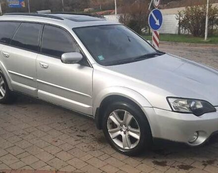 Серый Субару Аутбек, объемом двигателя 3 л и пробегом 200 тыс. км за 5500 $, фото 4 на Automoto.ua
