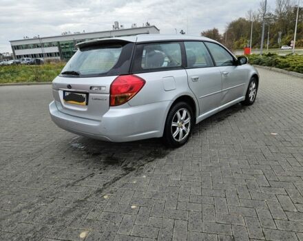 Серый Субару Аутбек, объемом двигателя 2 л и пробегом 350 тыс. км за 2400 $, фото 2 на Automoto.ua