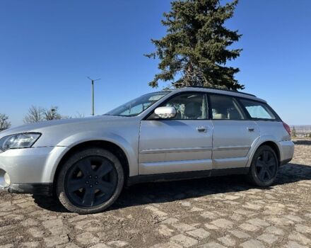 Серый Субару Аутбек, объемом двигателя 3 л и пробегом 293 тыс. км за 5417 $, фото 1 на Automoto.ua