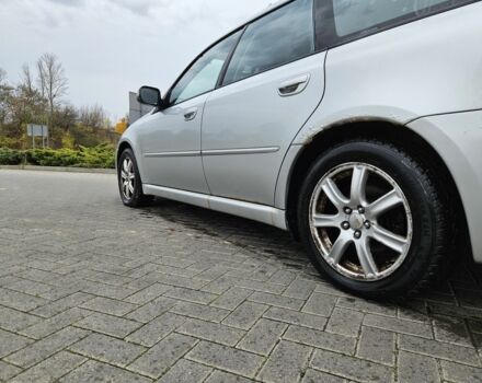 Серый Субару Аутбек, объемом двигателя 2 л и пробегом 350 тыс. км за 2400 $, фото 4 на Automoto.ua