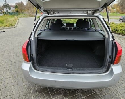 Серый Субару Аутбек, объемом двигателя 2 л и пробегом 350 тыс. км за 2400 $, фото 17 на Automoto.ua