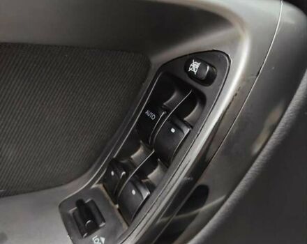 Сірий Субару Аутбек, об'ємом двигуна 2.46 л та пробігом 375 тис. км за 6000 $, фото 14 на Automoto.ua