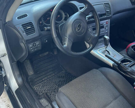 Сірий Субару Аутбек, об'ємом двигуна 2.5 л та пробігом 150 тис. км за 7800 $, фото 4 на Automoto.ua