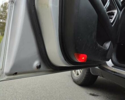 Сірий Субару Аутбек, об'ємом двигуна 2.46 л та пробігом 375 тис. км за 6000 $, фото 26 на Automoto.ua