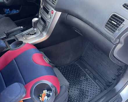 Сірий Субару Аутбек, об'ємом двигуна 2.5 л та пробігом 150 тис. км за 7800 $, фото 3 на Automoto.ua