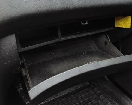 Сірий Субару Аутбек, об'ємом двигуна 2.46 л та пробігом 375 тис. км за 6000 $, фото 15 на Automoto.ua