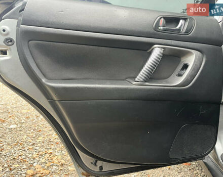 Серый Субару Аутбек, объемом двигателя 2.5 л и пробегом 401 тыс. км за 5400 $, фото 15 на Automoto.ua