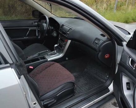 Сірий Субару Аутбек, об'ємом двигуна 2.46 л та пробігом 375 тис. км за 6000 $, фото 25 на Automoto.ua