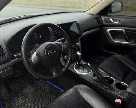 Серый Субару Аутбек, объемом двигателя 2.5 л и пробегом 243 тыс. км за 5200 $, фото 6 на Automoto.ua