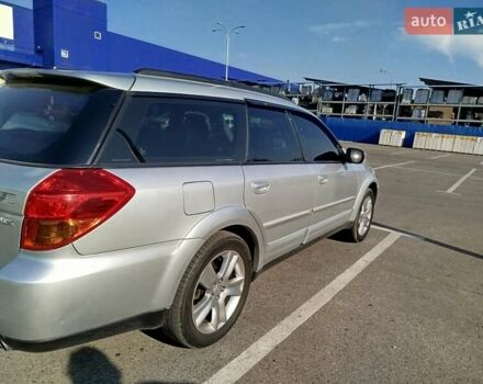 Сірий Субару Аутбек, об'ємом двигуна 2.5 л та пробігом 253 тис. км за 6500 $, фото 4 на Automoto.ua