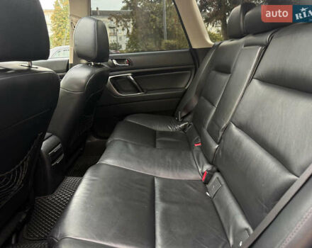 Сірий Субару Аутбек, об'ємом двигуна 2.46 л та пробігом 244 тис. км за 5500 $, фото 28 на Automoto.ua