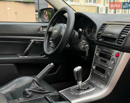 Сірий Субару Аутбек, об'ємом двигуна 2.46 л та пробігом 244 тис. км за 5500 $, фото 25 на Automoto.ua