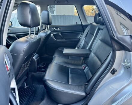 Серый Субару Аутбек, объемом двигателя 2.5 л и пробегом 245 тыс. км за 6350 $, фото 17 на Automoto.ua