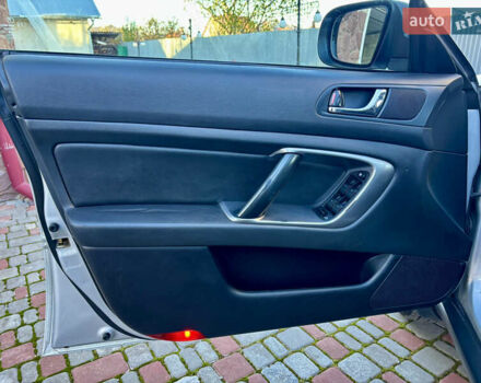 Серый Субару Аутбек, объемом двигателя 2.5 л и пробегом 245 тыс. км за 6350 $, фото 14 на Automoto.ua