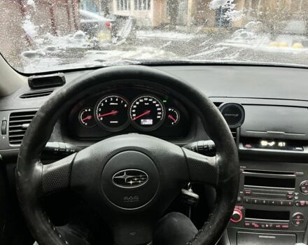 Серый Субару Аутбек, объемом двигателя 2.5 л и пробегом 290 тыс. км за 6000 $, фото 1 на Automoto.ua