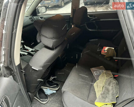 Сірий Субару Аутбек, об'ємом двигуна 2.46 л та пробігом 290 тис. км за 6000 $, фото 9 на Automoto.ua