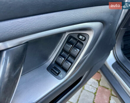 Серый Субару Аутбек, объемом двигателя 2.5 л и пробегом 245 тыс. км за 6350 $, фото 15 на Automoto.ua