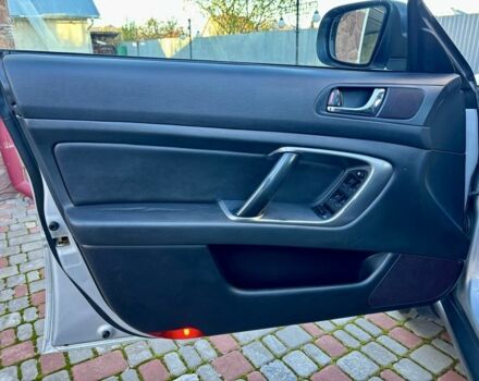 Серый Субару Аутбек, объемом двигателя 2.5 л и пробегом 245 тыс. км за 6350 $, фото 13 на Automoto.ua