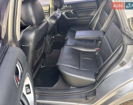 Серый Субару Аутбек, объемом двигателя 2.46 л и пробегом 298 тыс. км за 8200 $, фото 12 на Automoto.ua