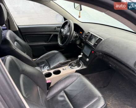 Сірий Субару Аутбек, об'ємом двигуна 3 л та пробігом 320 тис. км за 7500 $, фото 1 на Automoto.ua