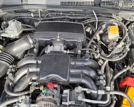 Сірий Субару Аутбек, об'ємом двигуна 3 л та пробігом 273 тис. км за 7400 $, фото 16 на Automoto.ua