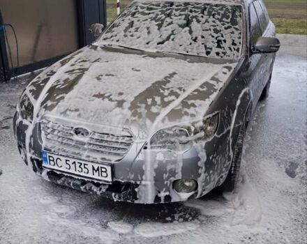 Серый Субару Аутбек, объемом двигателя 3 л и пробегом 358 тыс. км за 8000 $, фото 2 на Automoto.ua