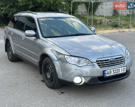 Сірий Субару Аутбек, об'ємом двигуна 2.5 л та пробігом 300 тис. км за 4499 $, фото 3 на Automoto.ua
