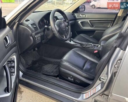 Серый Субару Аутбек, объемом двигателя 2.46 л и пробегом 298 тыс. км за 8200 $, фото 11 на Automoto.ua