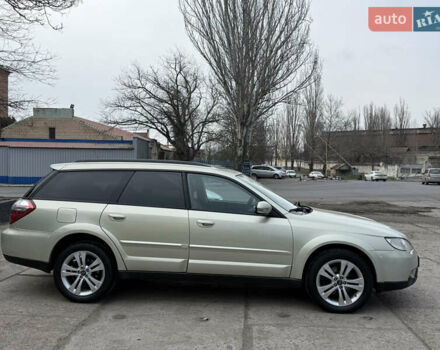 Сірий Субару Аутбек, об'ємом двигуна 2.5 л та пробігом 396 тис. км за 5600 $, фото 9 на Automoto.ua