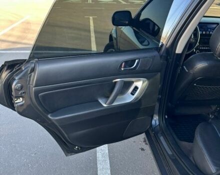 Серый Субару Аутбек, объемом двигателя 3 л и пробегом 283 тыс. км за 6400 $, фото 8 на Automoto.ua