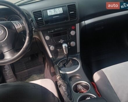 Сірий Субару Аутбек, об'ємом двигуна 2.46 л та пробігом 300 тис. км за 5700 $, фото 14 на Automoto.ua