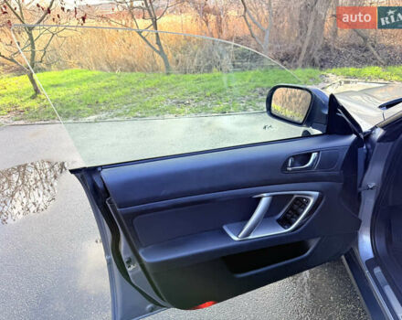 Сірий Субару Аутбек, об'ємом двигуна 3 л та пробігом 235 тис. км за 6850 $, фото 44 на Automoto.ua