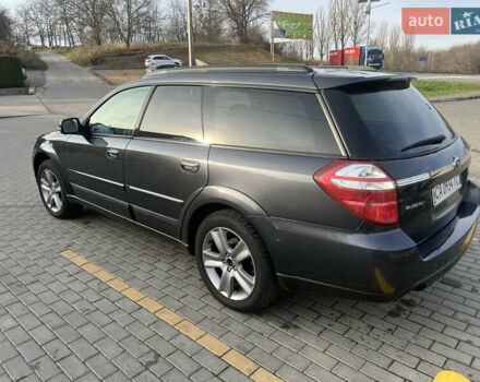 Сірий Субару Аутбек, об'ємом двигуна 2.5 л та пробігом 350 тис. км за 8200 $, фото 3 на Automoto.ua