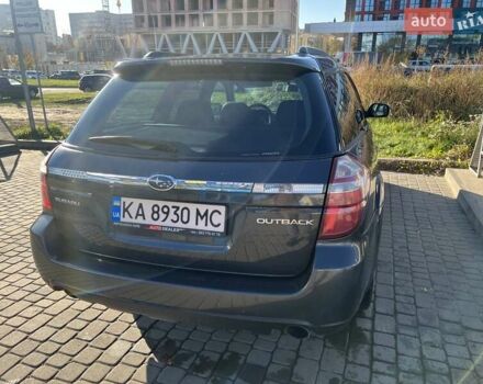 Серый Субару Аутбек, объемом двигателя 2.5 л и пробегом 298 тыс. км за 6300 $, фото 1 на Automoto.ua