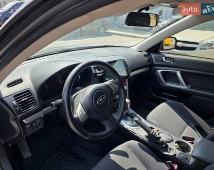 Сірий Субару Аутбек, об'ємом двигуна 2.5 л та пробігом 238 тис. км за 8500 $, фото 17 на Automoto.ua