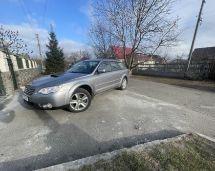 Серый Субару Аутбек, объемом двигателя 2 л и пробегом 315 тыс. км за 3600 $, фото 1 на Automoto.ua