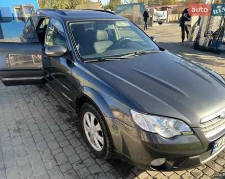 Серый Субару Аутбек, объемом двигателя 2.5 л и пробегом 298 тыс. км за 6300 $, фото 3 на Automoto.ua