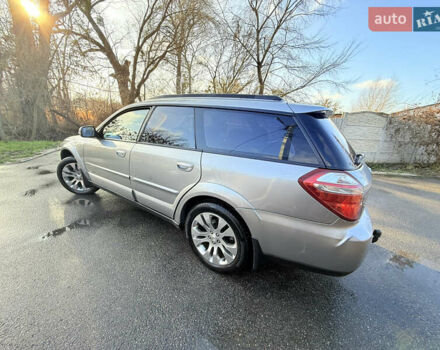 Сірий Субару Аутбек, об'ємом двигуна 3 л та пробігом 235 тис. км за 6850 $, фото 20 на Automoto.ua